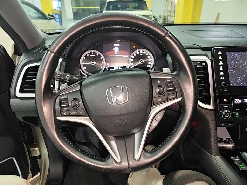 Honda UR-V 2018 — фото 11