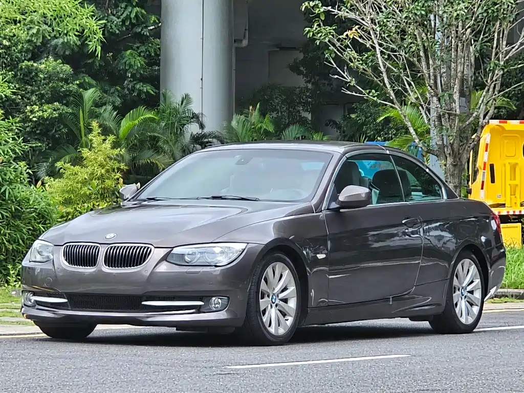 BMW 3 Series 2011