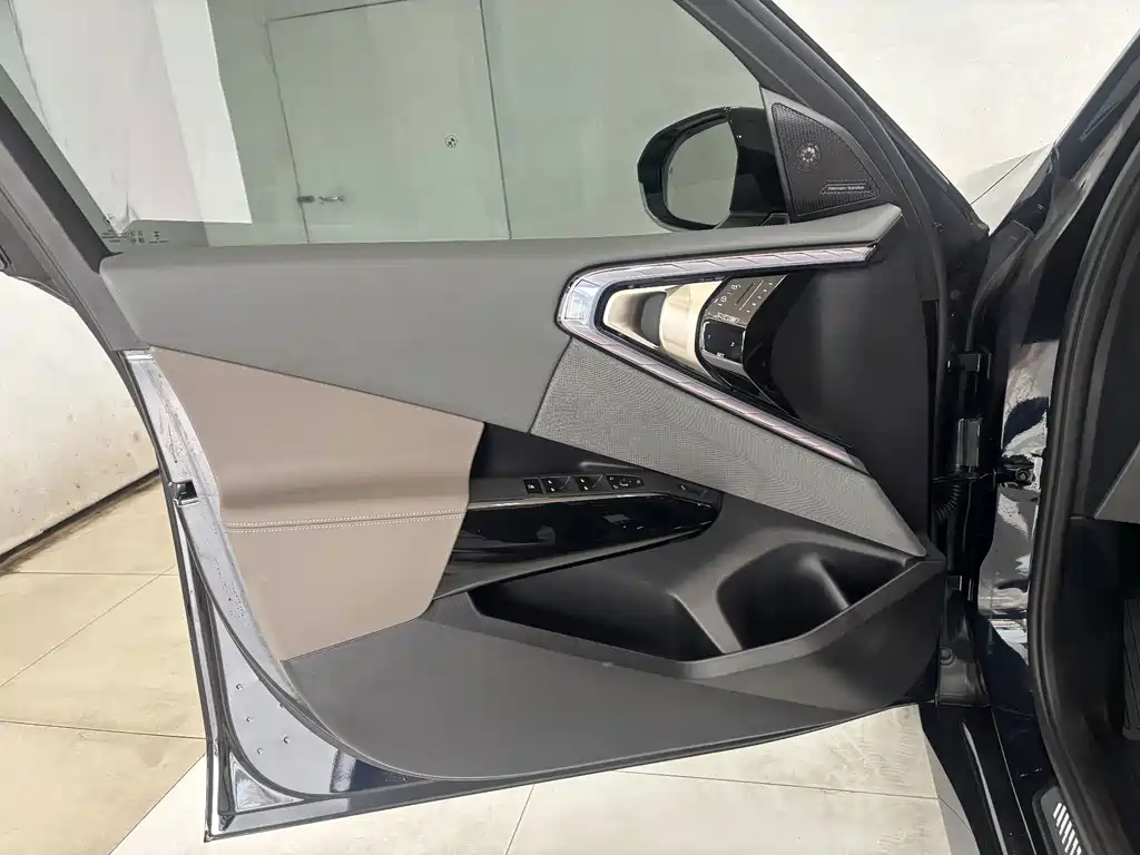 BMW X3 2025 — фото 11