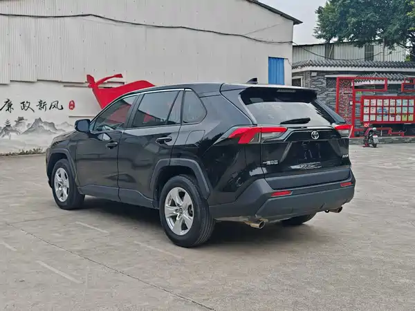Toyota RAV4 2022