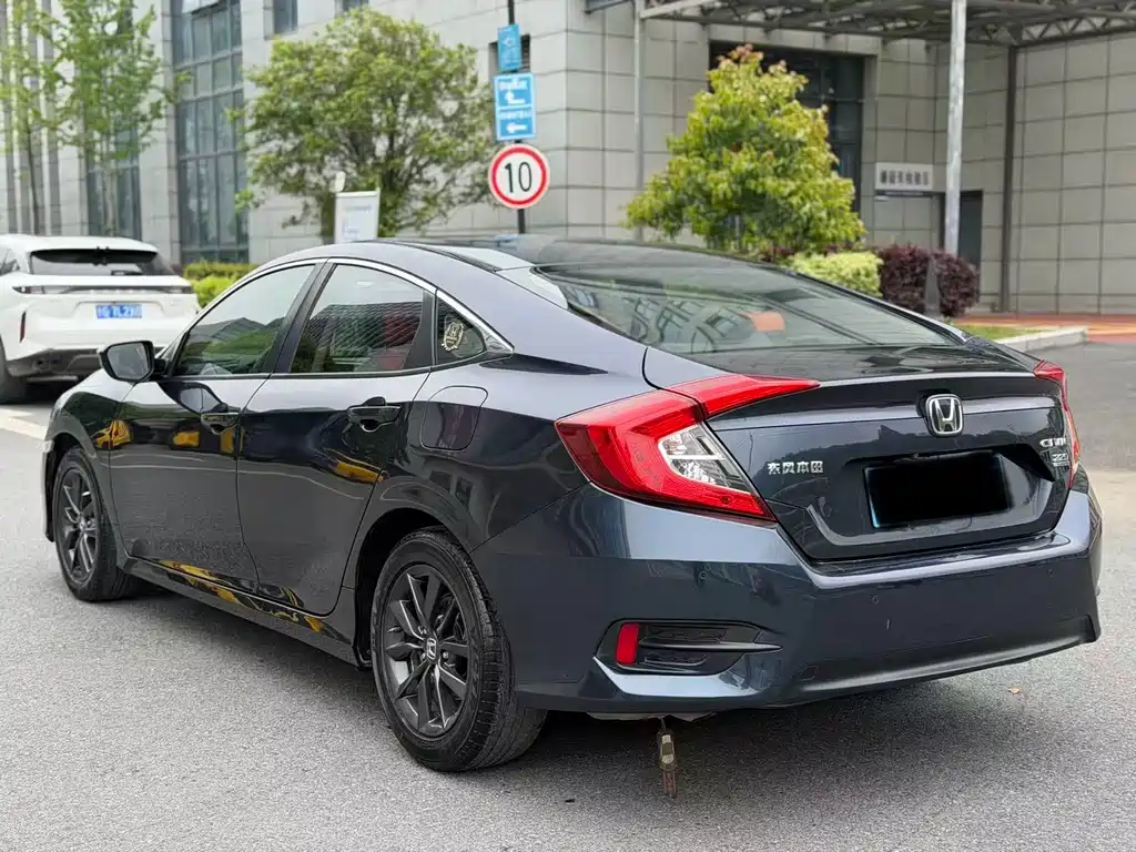 Honda Civic 2020 — фото 12