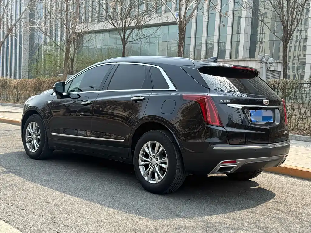 Cadillac XT5 2021 — фото 24