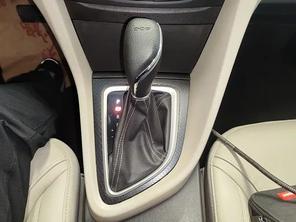 Buick Excelle 2019 — фото 14
