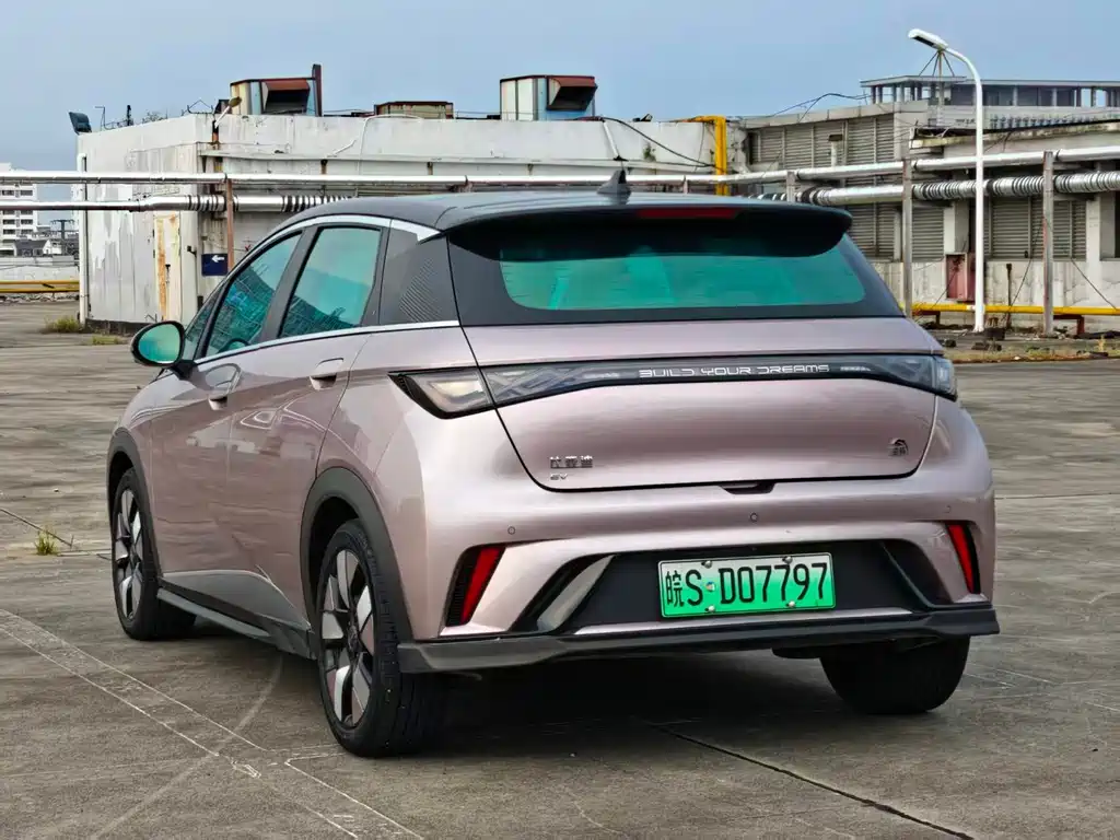 BYD Dolphin 2022