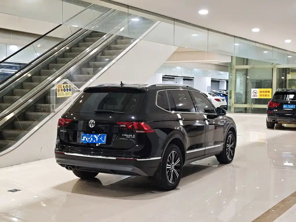 Volkswagen Tiguan L 2019 — фото 11