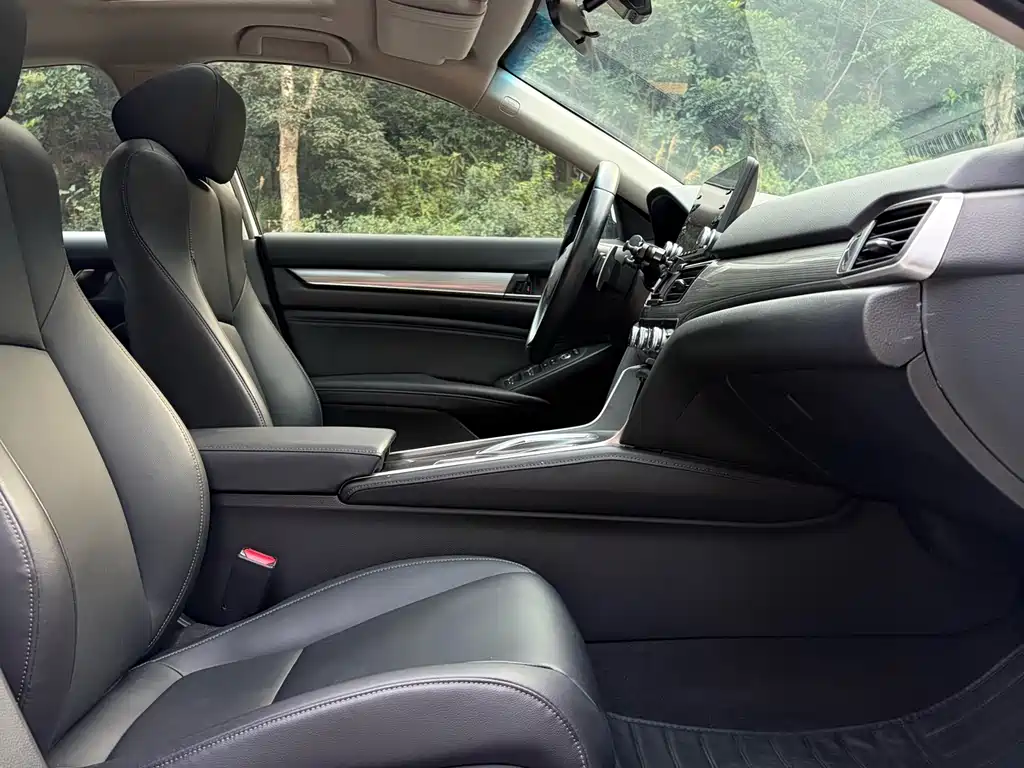Honda Accord 2021 — фото 14