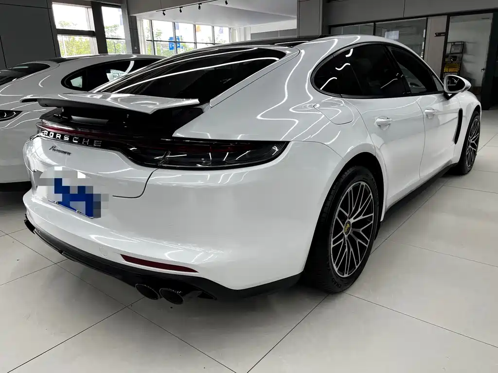 Porsche Panamera 2020 — фото 21