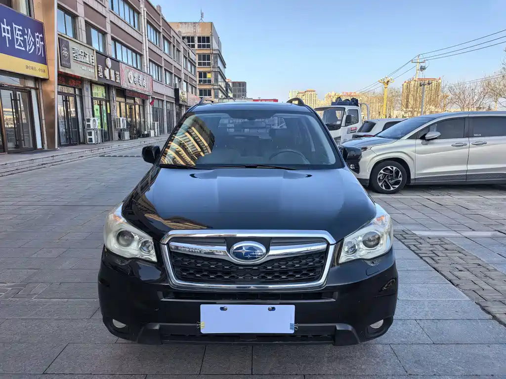 Subaru Forester 2015 — фото 2