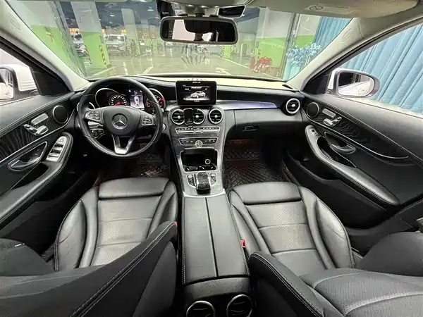 Mercedes-Benz C-Class 2018
