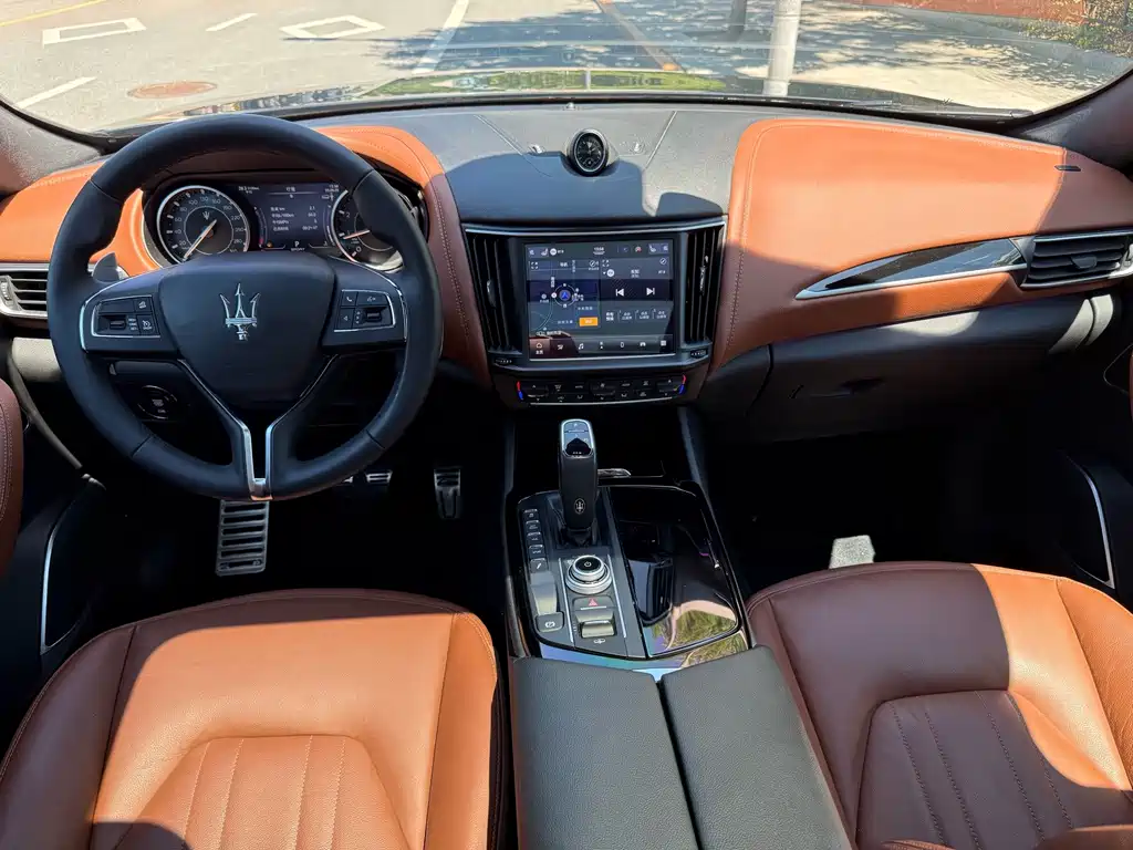 Maserati Levante 2022 — фото 12