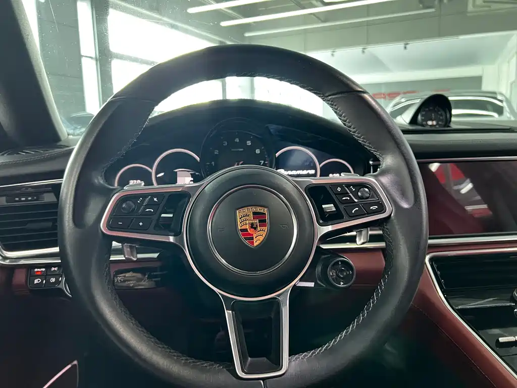 Porsche Panamera 2020 — фото 8