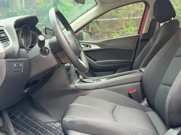 Mazda 3 Axela 2019