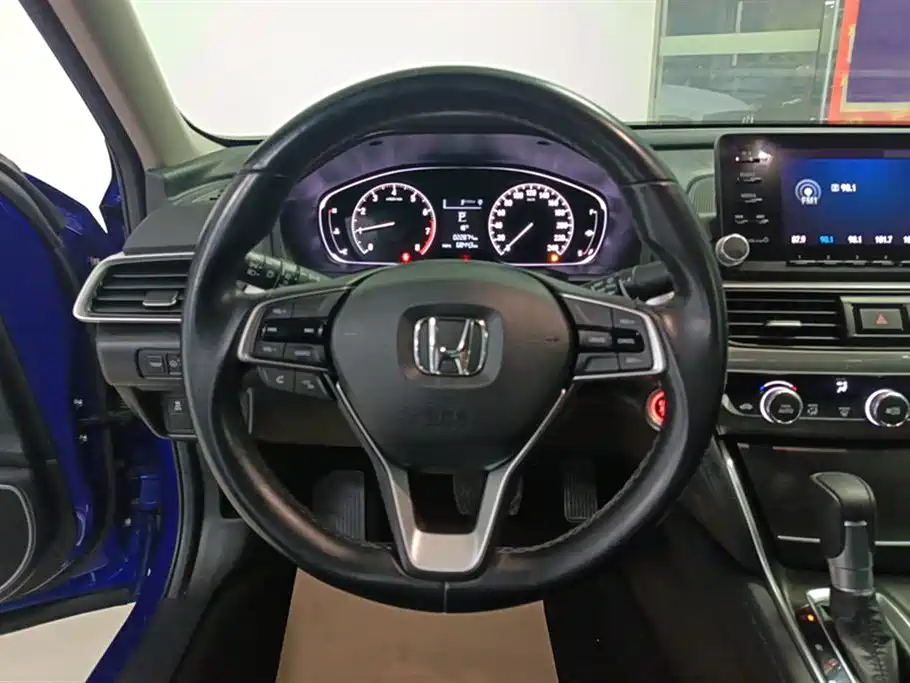 Honda Accord 2020 — фото 15