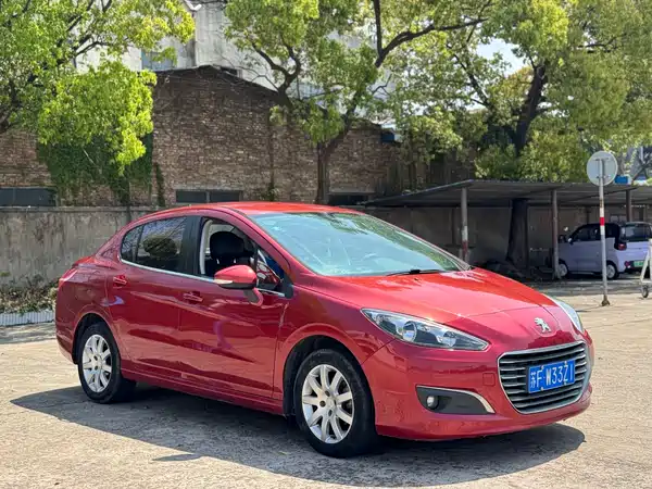 Peugeot 308 2014
