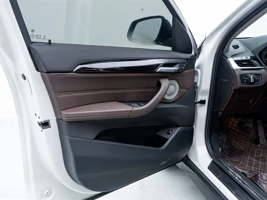 BMW X1 2023 — фото 15
