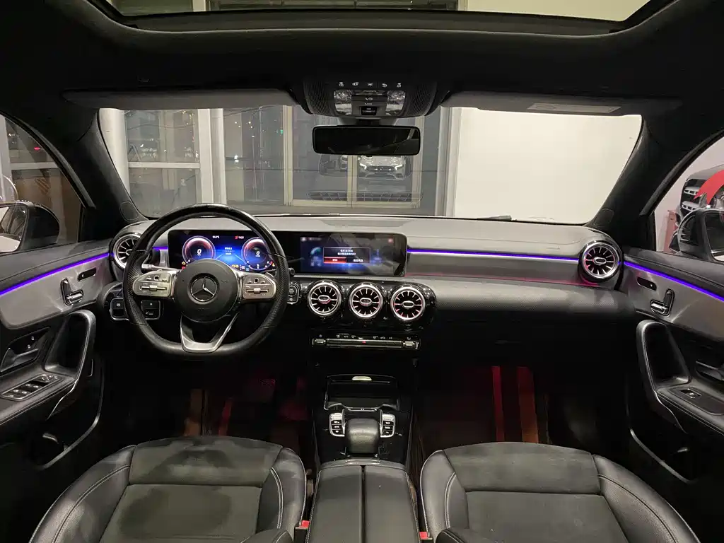 Mercedes-Benz A-Class 2020 — фото 10