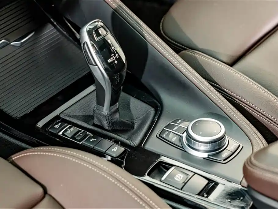 BMW X1 2021 — фото 12