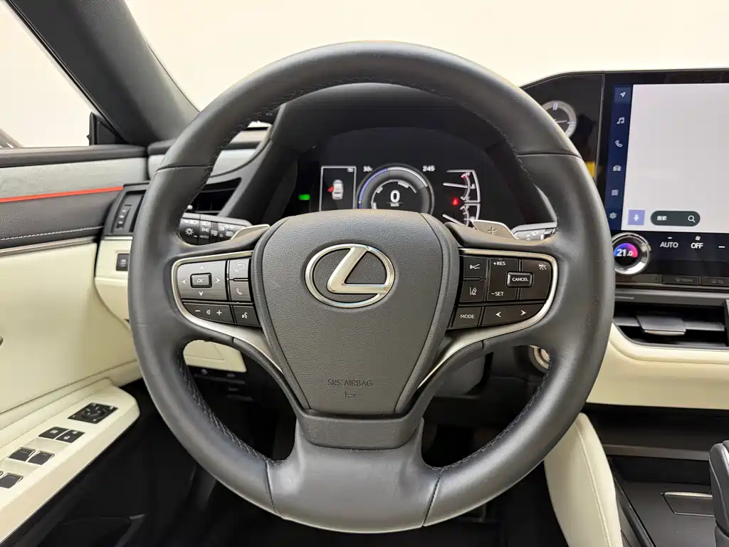 Lexus ES 2025 — фото 11