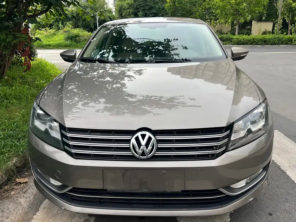 Volkswagen Passat 2011