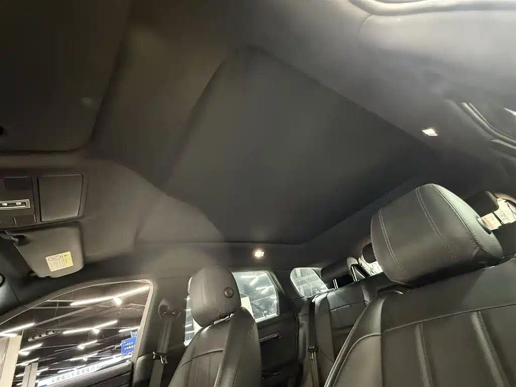 Land Rover Evoque 2020 — фото 26