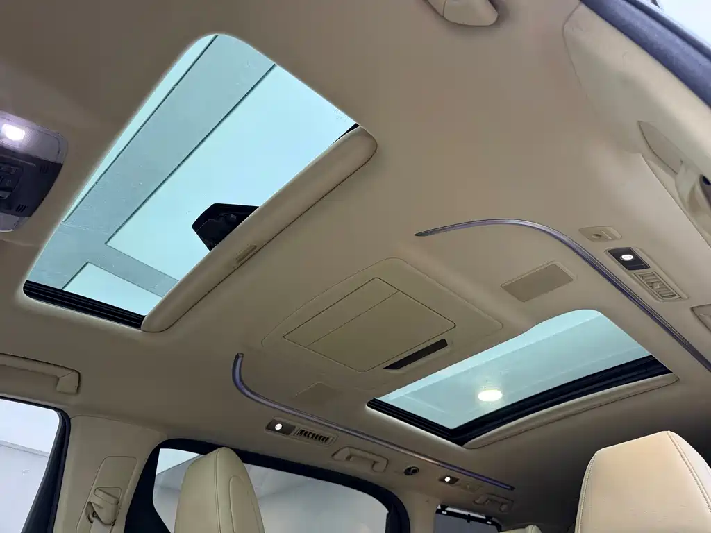 Toyota Alphard 2017 — фото 15
