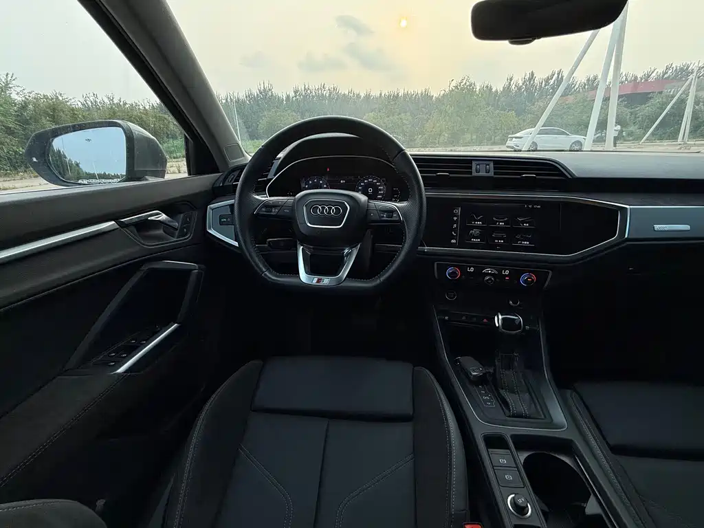 Audi Q3 Sportback 2021 — фото 19