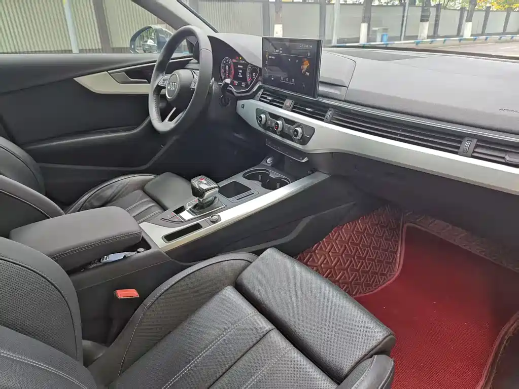 Audi A4L 2022