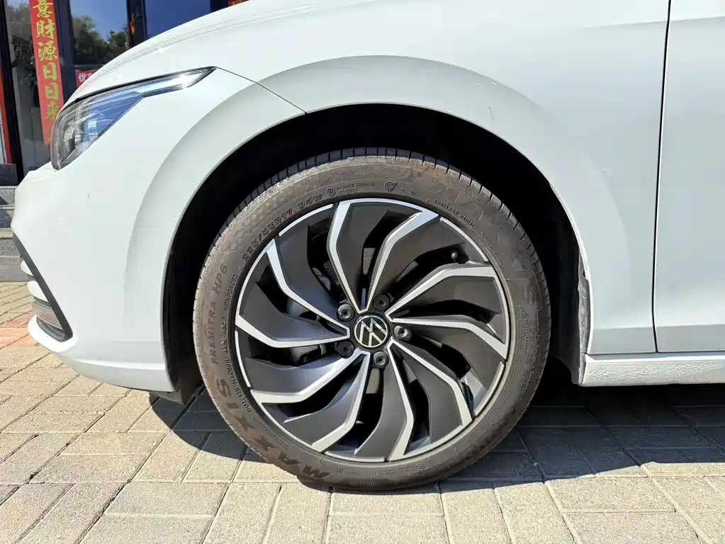 Volkswagen Golf 2022
