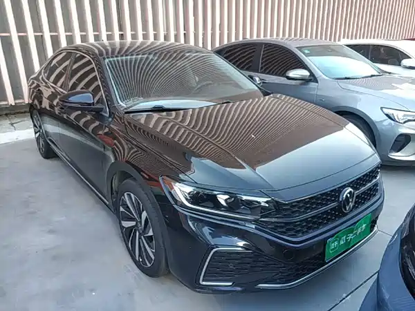 Volkswagen Passat 2022