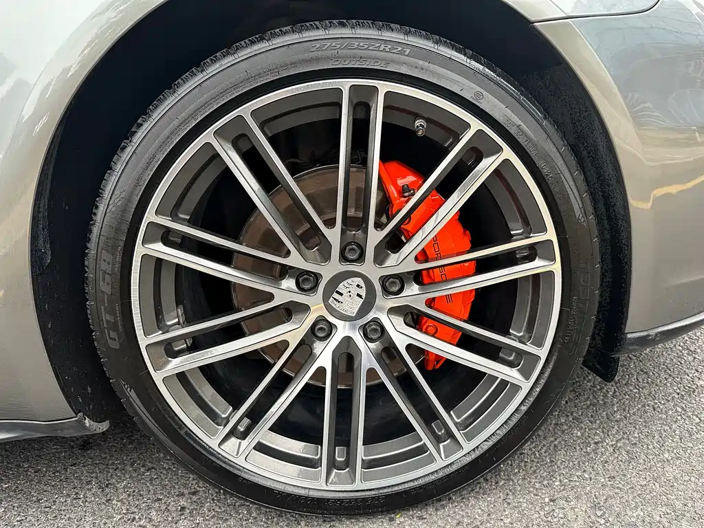 Porsche Panamera 2019 — фото 14