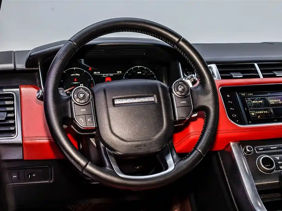 Land Rover Sport 2016 — фото 16