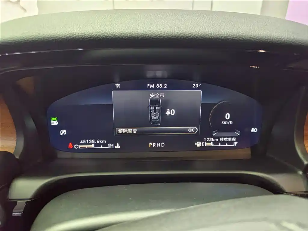 Lincoln Aviator 2020 — фото 18