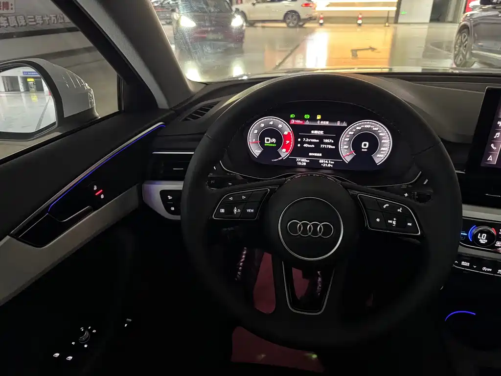 Audi A4L 2020 — фото 31
