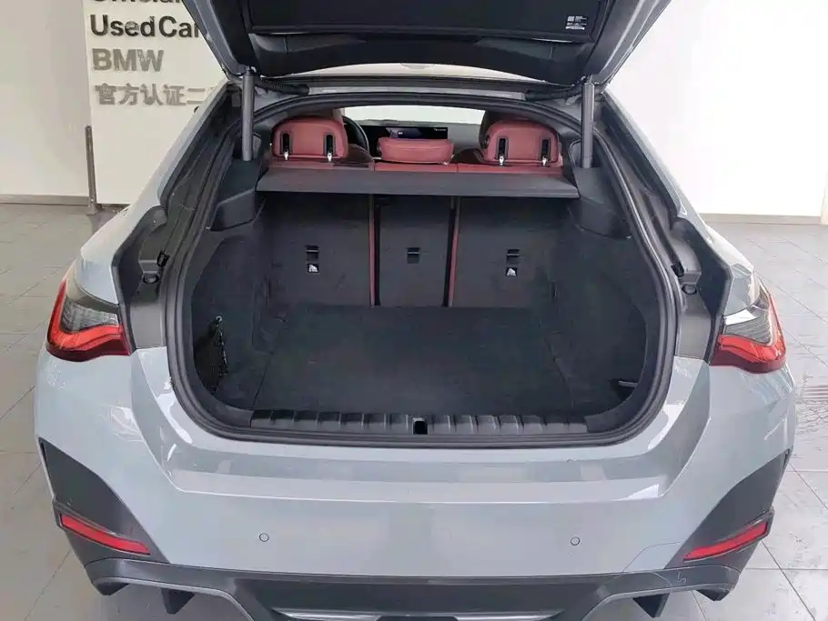 BMW i4 2026 — фото 14