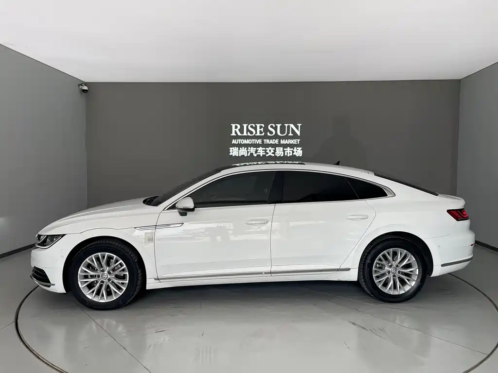 Volkswagen CC 2019 — фото 10