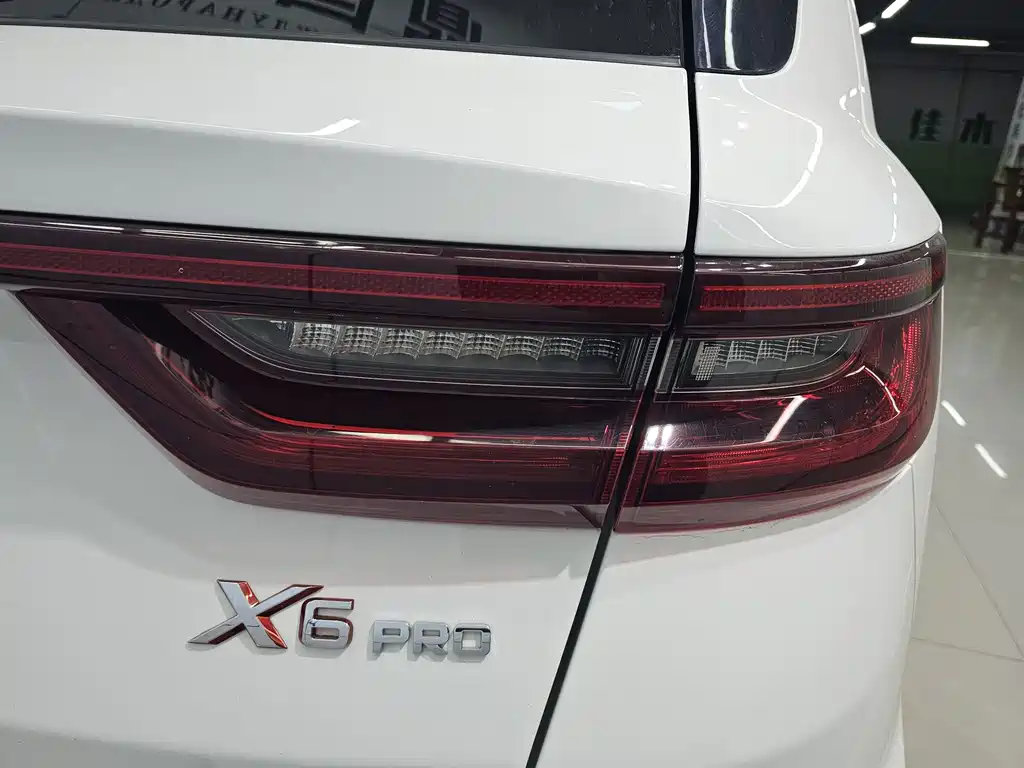 Geely Vision X6 2022 — фото 12