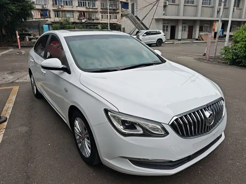 Buick Excelle 2015 — фото 4