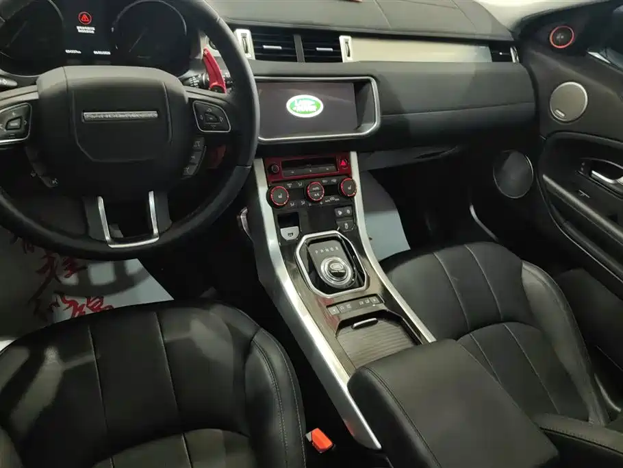 Land Rover Evoque 2018 — фото 16