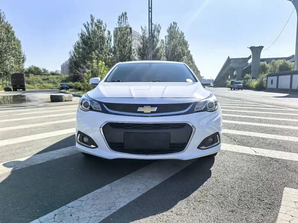 Chevrolet Malibu 2018 — фото 2