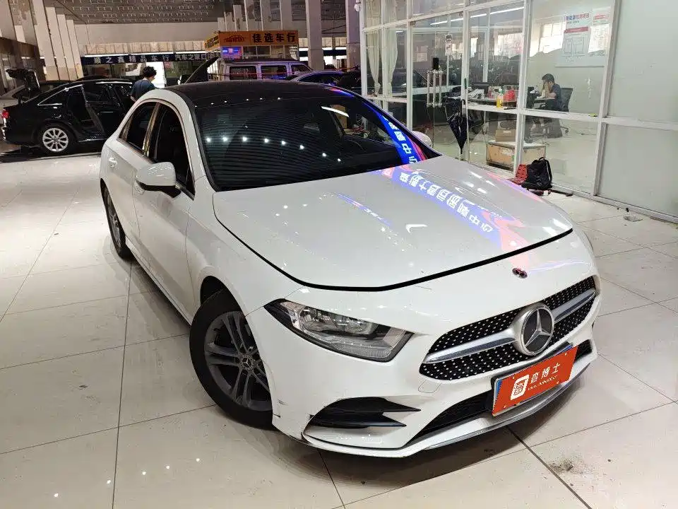 Mercedes-Benz A-Class 2023 — фото 5