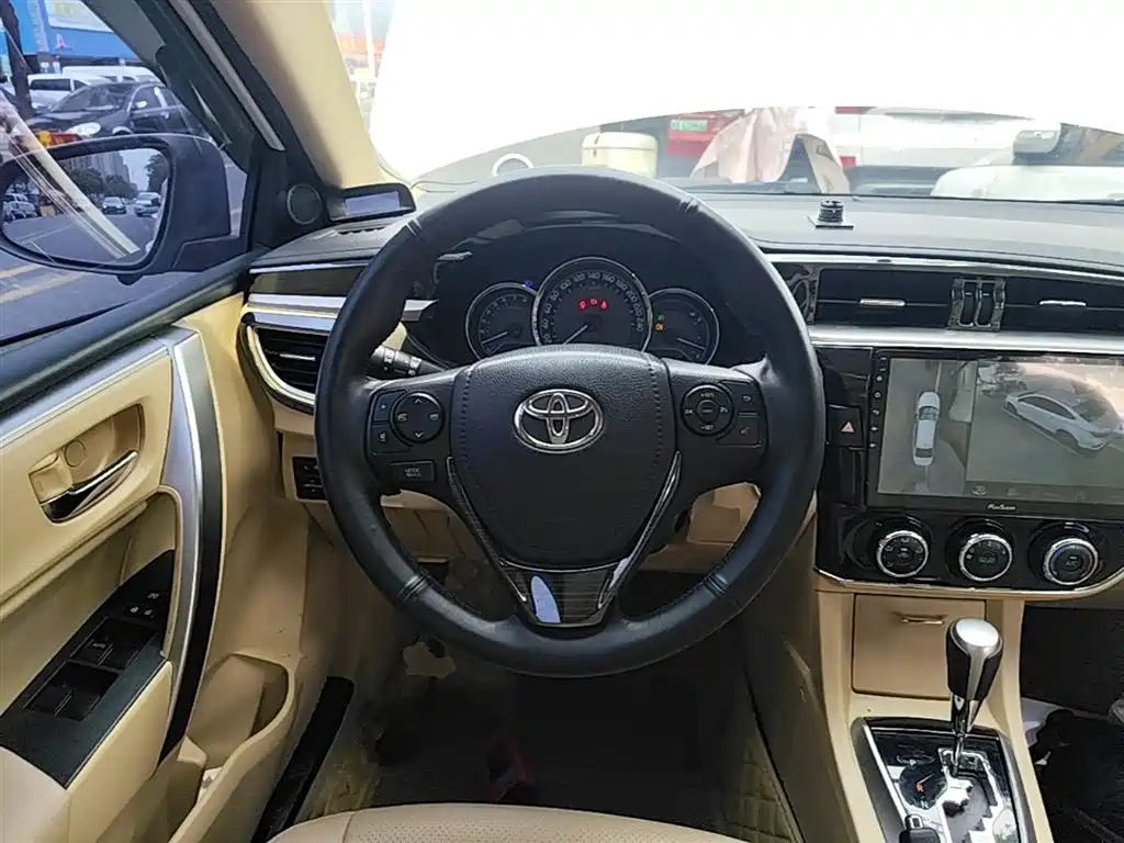 Toyota Corolla 2017 — фото 11