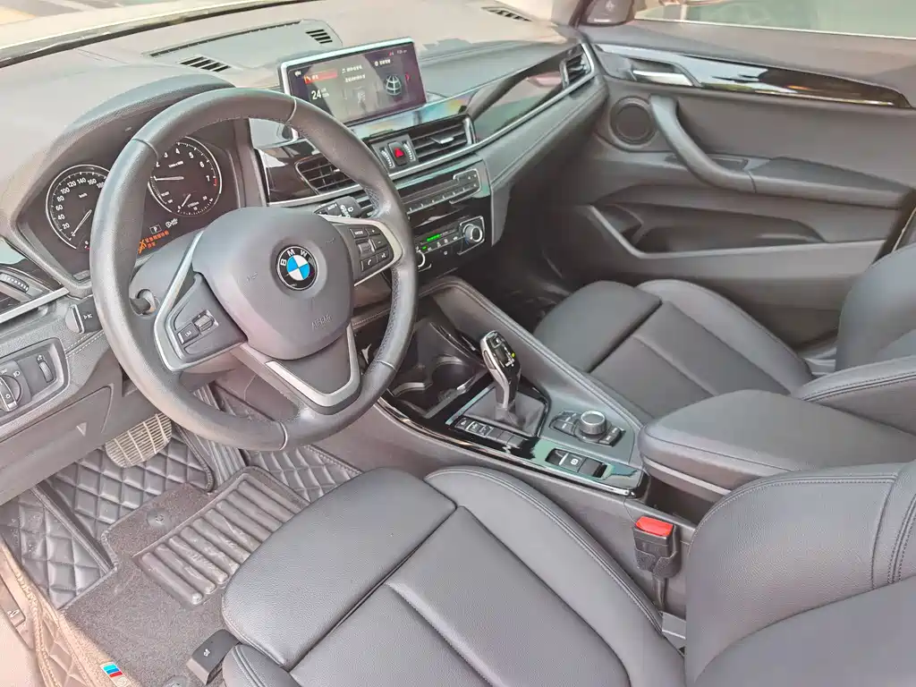 BMW X2 2019 — фото 11