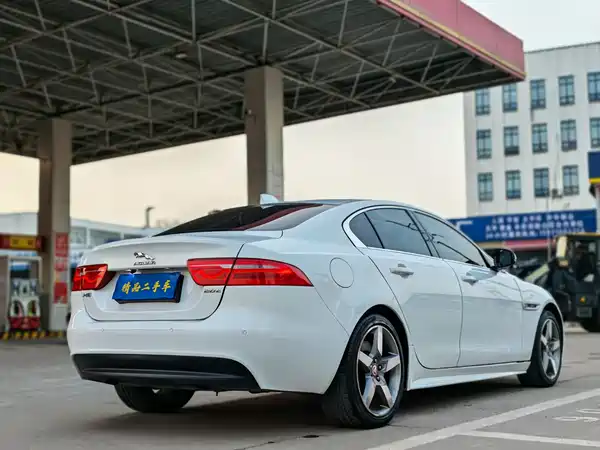 Jaguar XE 2017