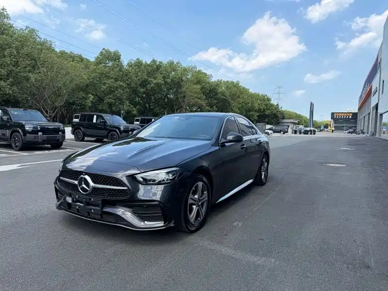 Mercedes-Benz C-Class 2022