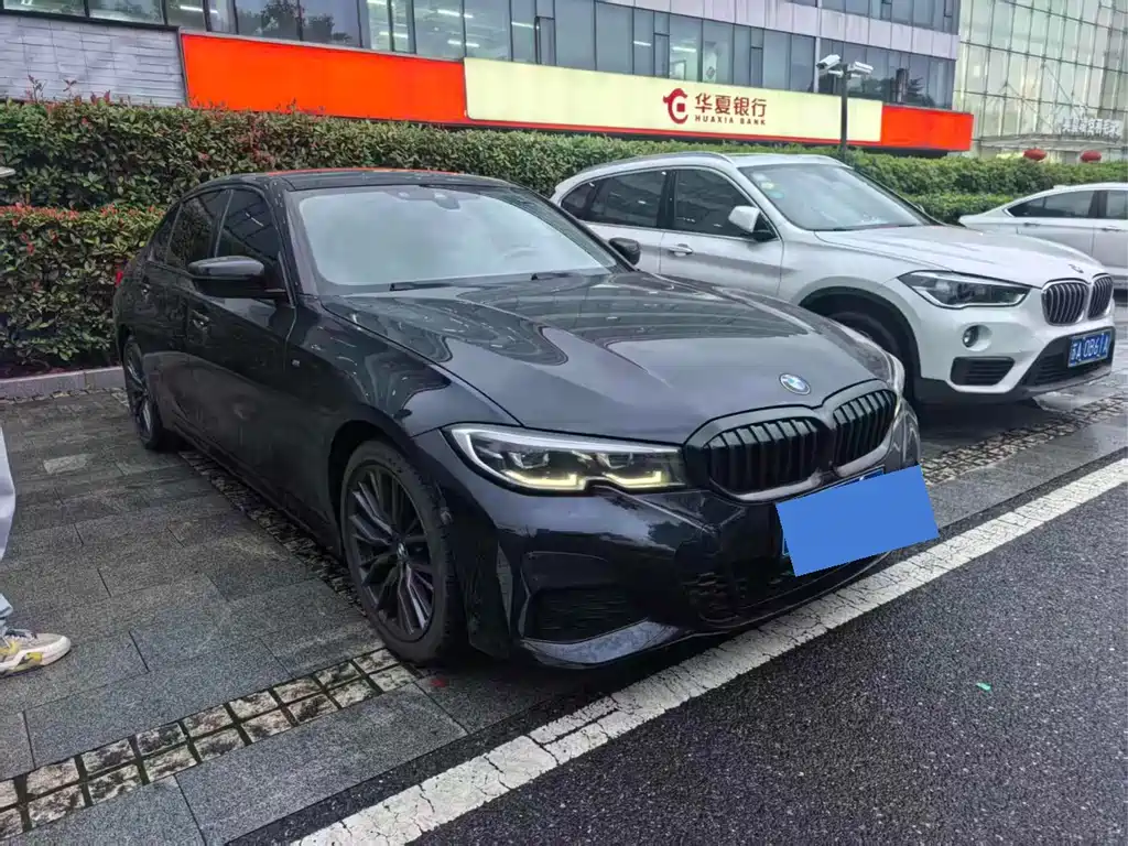 BMW 3 Series 2021