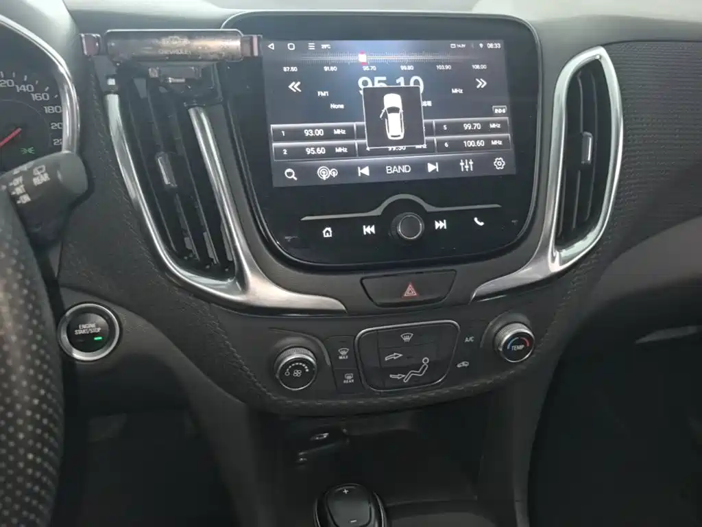 Chevrolet Equinox 2018 — фото 13