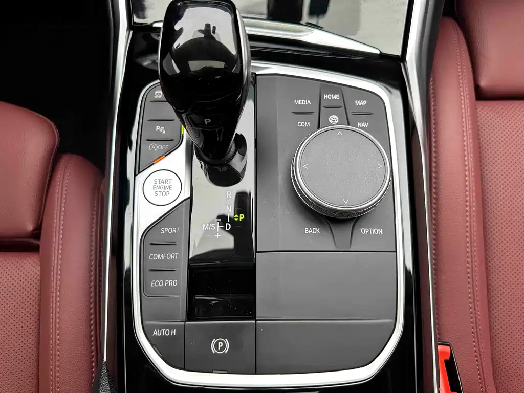 BMW 3 Series 2022 — фото 15