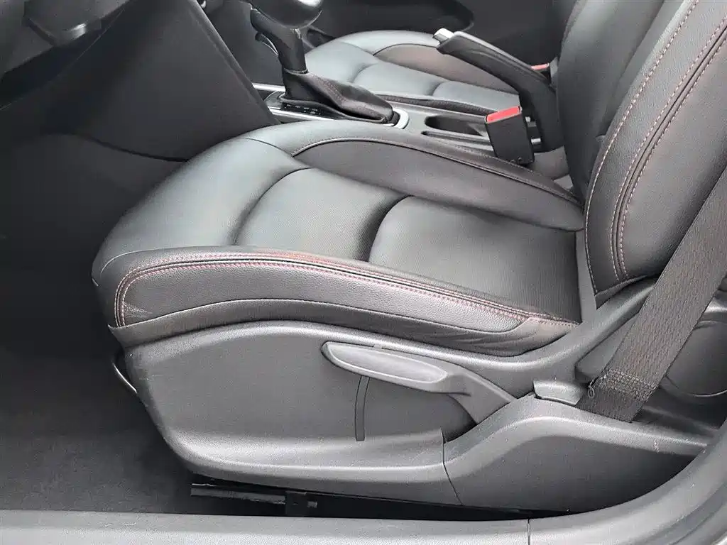 Chevrolet Monza 2019 — фото 20