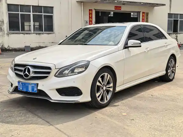 Mercedes-Benz E-Class 2015