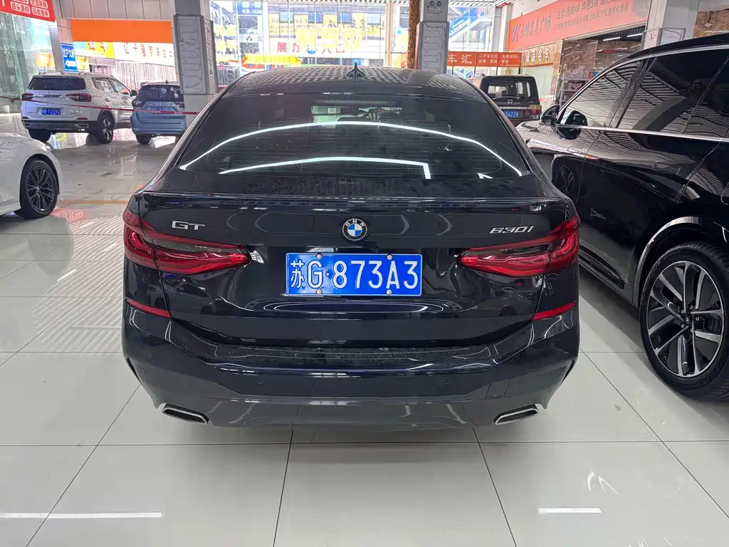 BMW 6 Series GT 2023 — фото 11